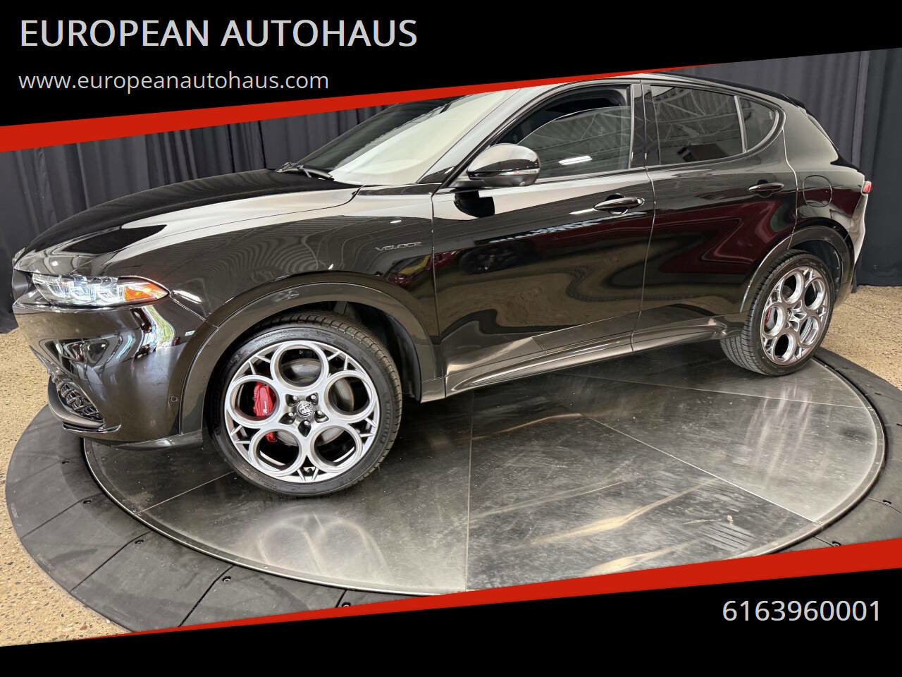 Used 2024 Alfa Romeo Tonale Veloce w/ Active Assist Package AWD/4WD image 1