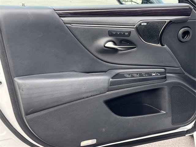 Used 2021 Lexus ES 300h w/ Premium Package image 23