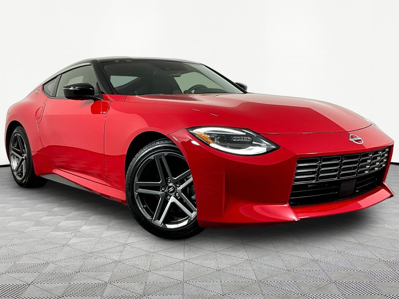 Used 2026 Nissan Z Sport w/ Floor Mat Package RWD image 3