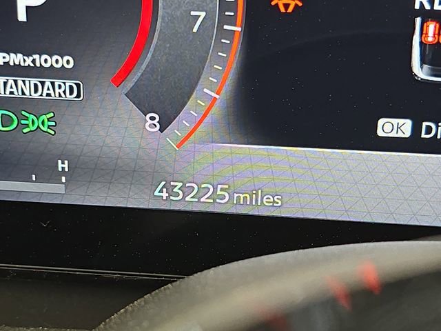 Used 2025 Nissan Kicks SR image 25