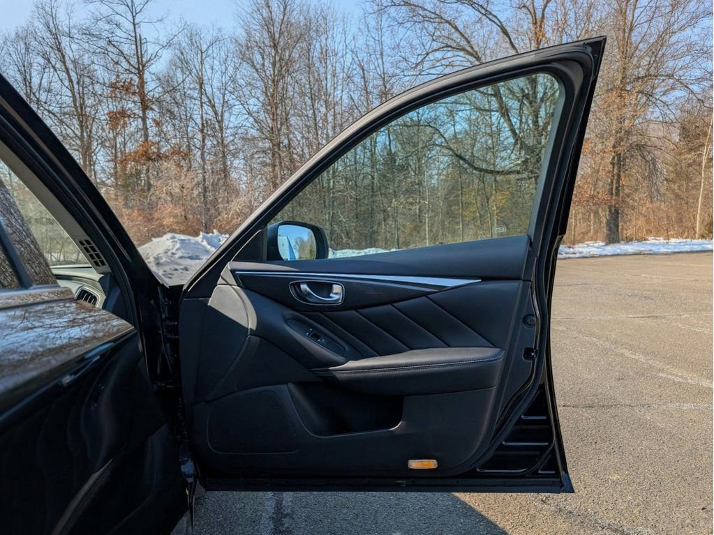 Used 2022 INFINITI Q50 PURE image 13