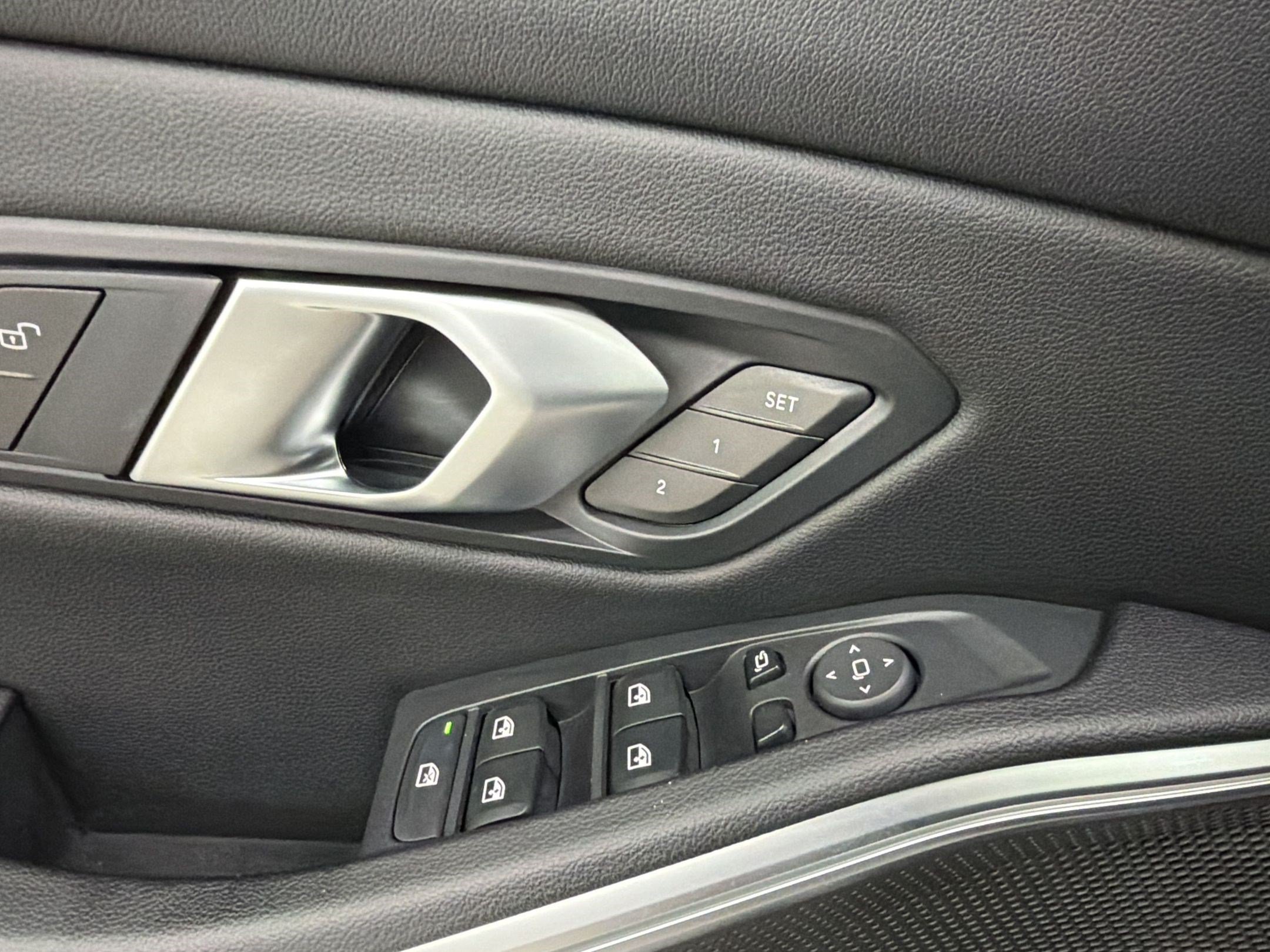 Used 2025 BMW 330i Sedan RWD image 34