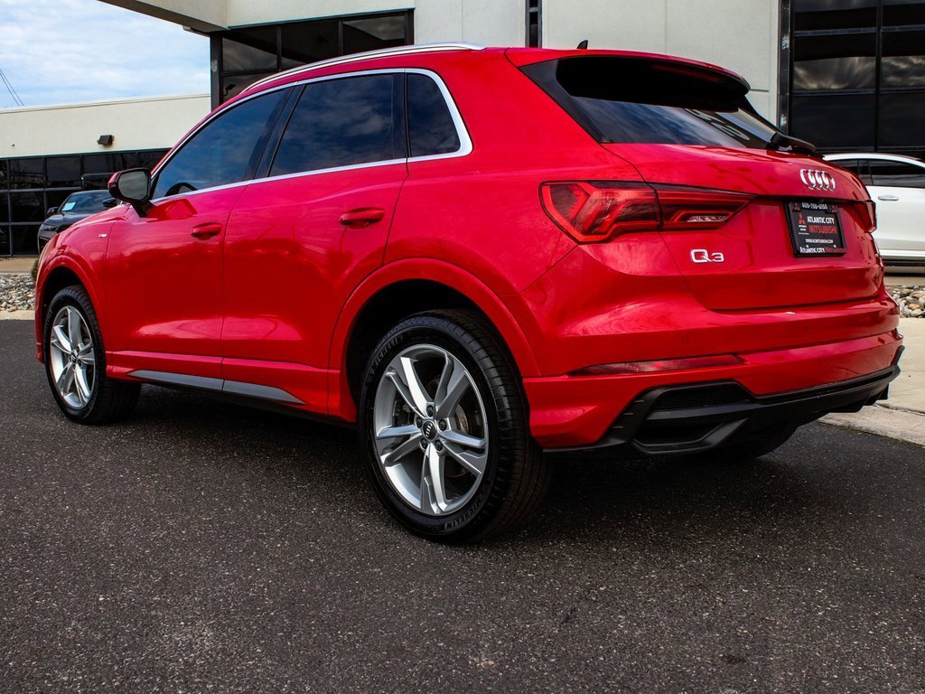 Used 2020 Audi Q3 2.0T Premium Plus w/ Premium Plus Package image 4