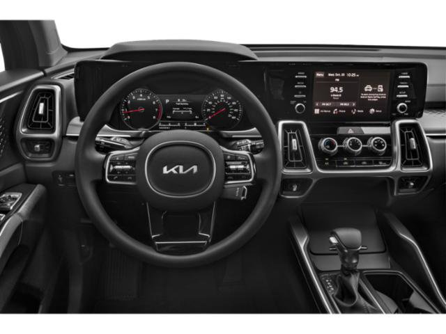Used 2022 Kia Sorento LX image 11