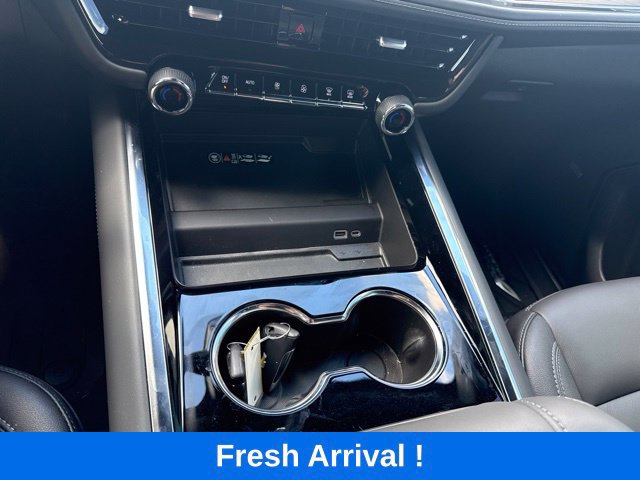 Used 2026 Chevrolet Tahoe Z71 w/ Comfort Package AWD/4WD image 9
