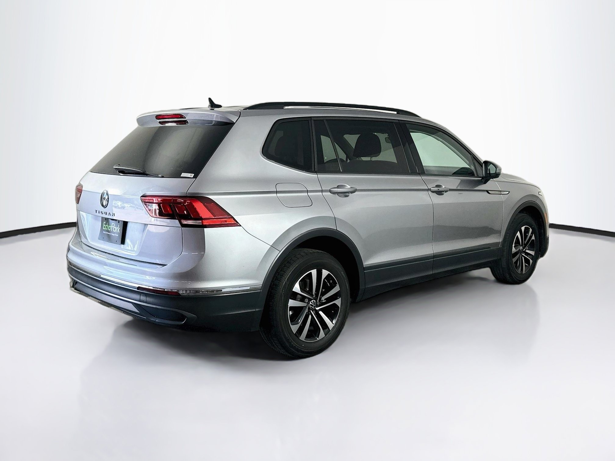 Used 2023 Volkswagen Tiguan S FWD image 9