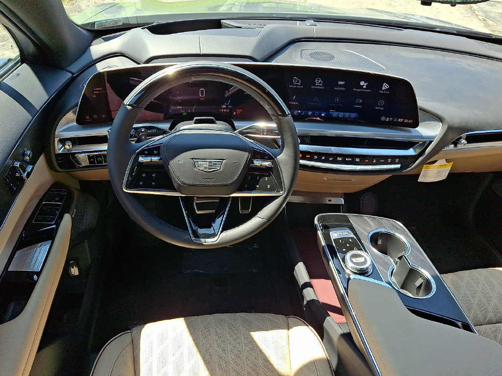 New 2026 Cadillac Lyriq Signature Luxury w/ Nappa Leather Package AWD/4WD image 7