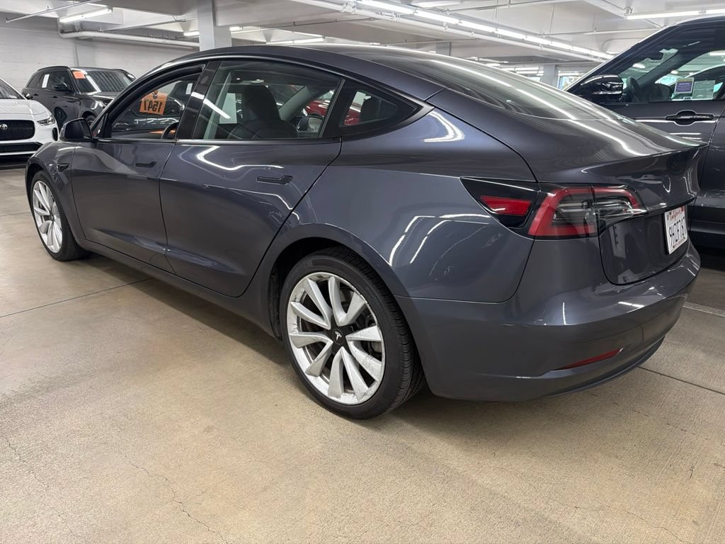 Used 2023 Tesla Model 3 Standard Range RWD image 3