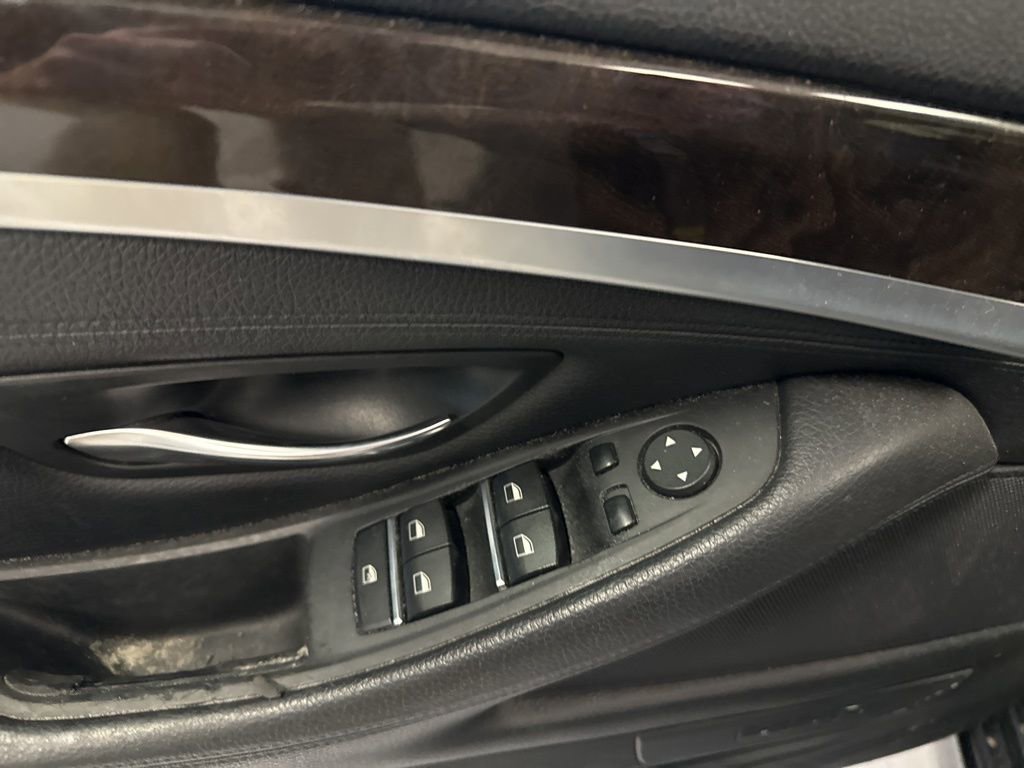 Used 2013 BMW 528i xDrive Sedan AWD/4WD image 12