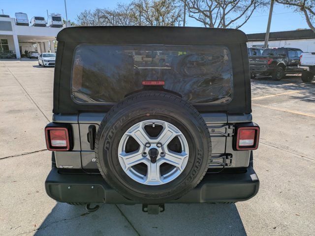 Used 2018 Jeep Wrangler Unlimited Sport S image 5