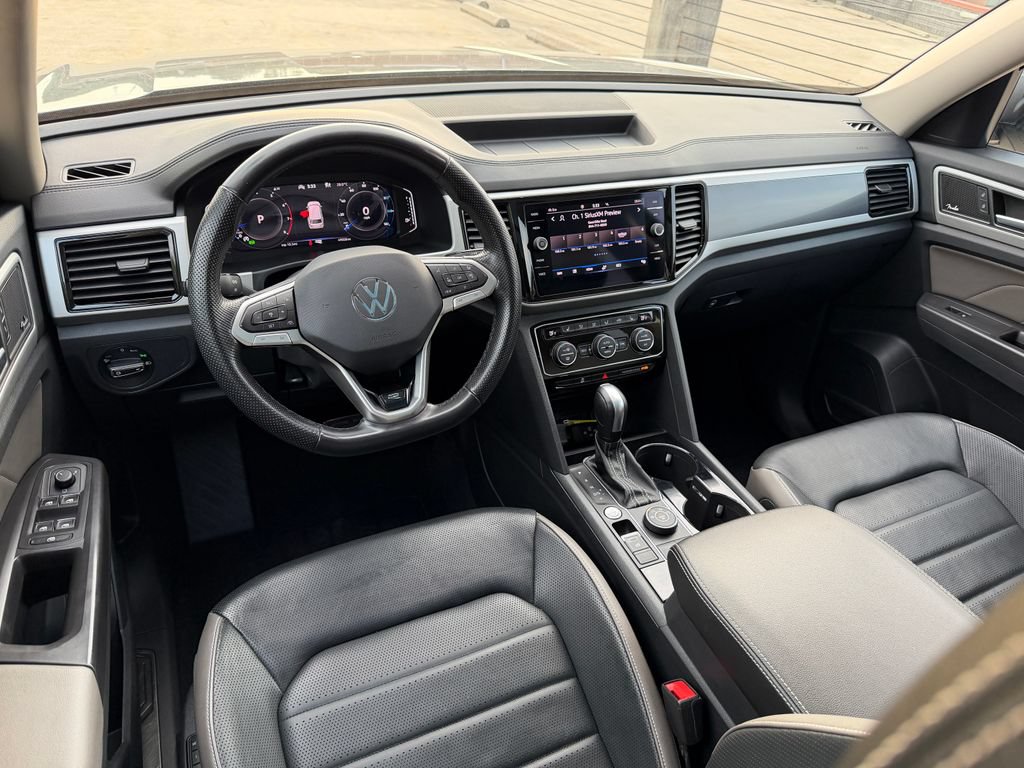 Certified 2022 Volkswagen Atlas SEL Premium AWD/4WD image 12