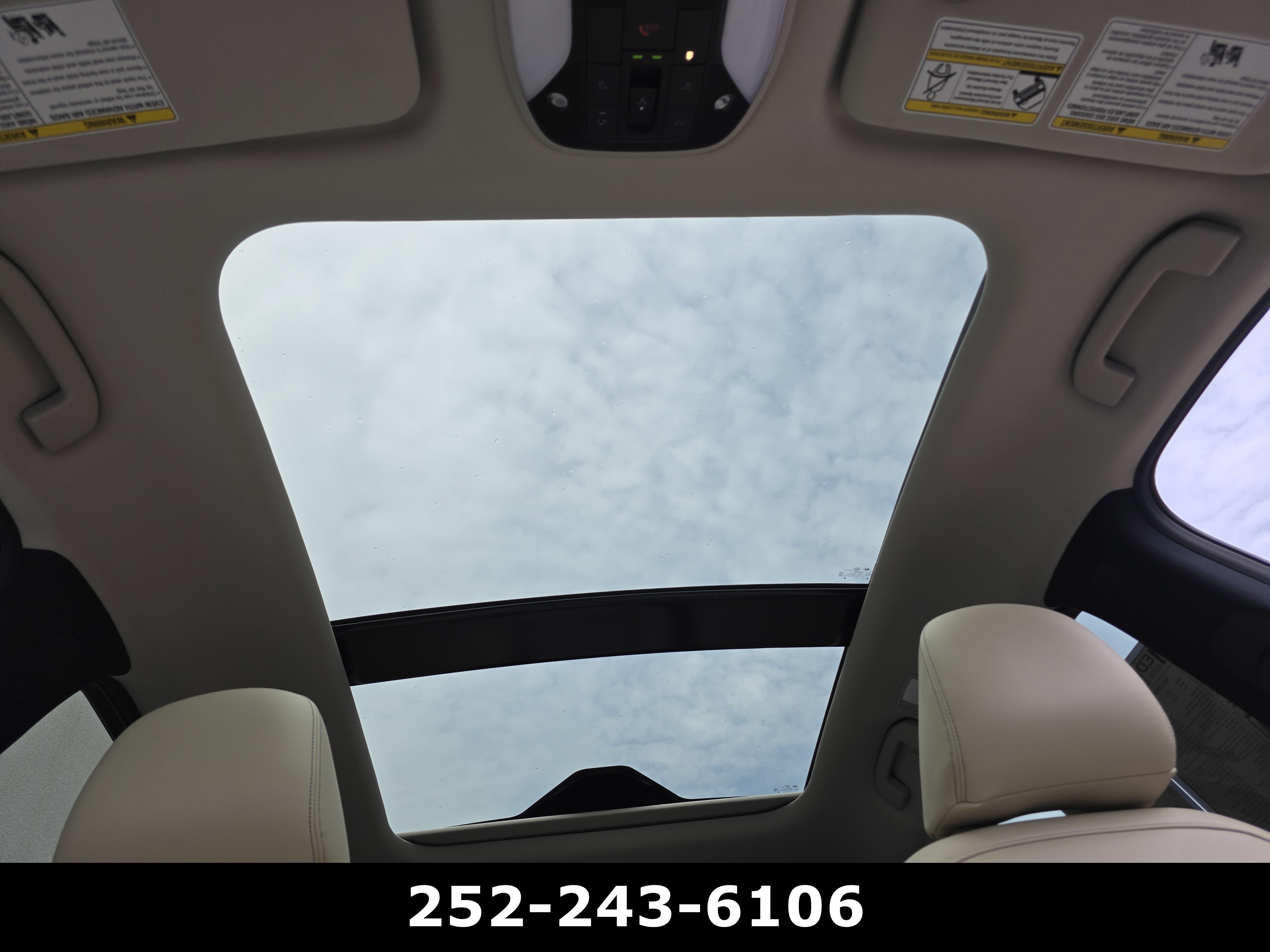 Used 2021 INFINITI QX50 Luxe FWD image 12