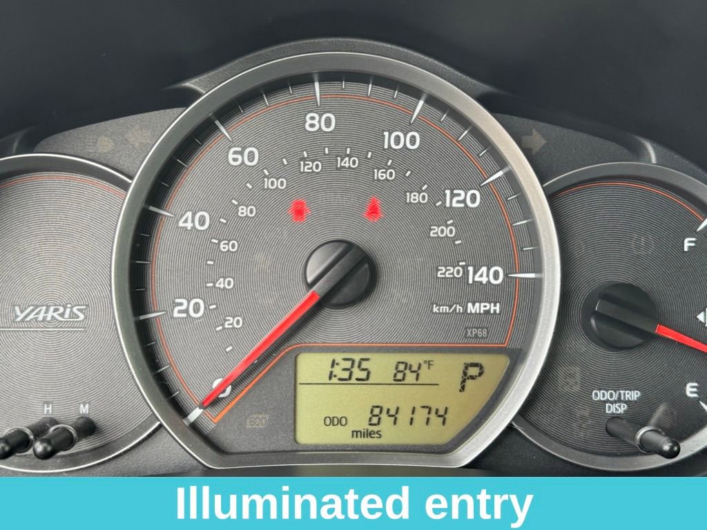 Used 2012 Toyota Yaris LE image 27