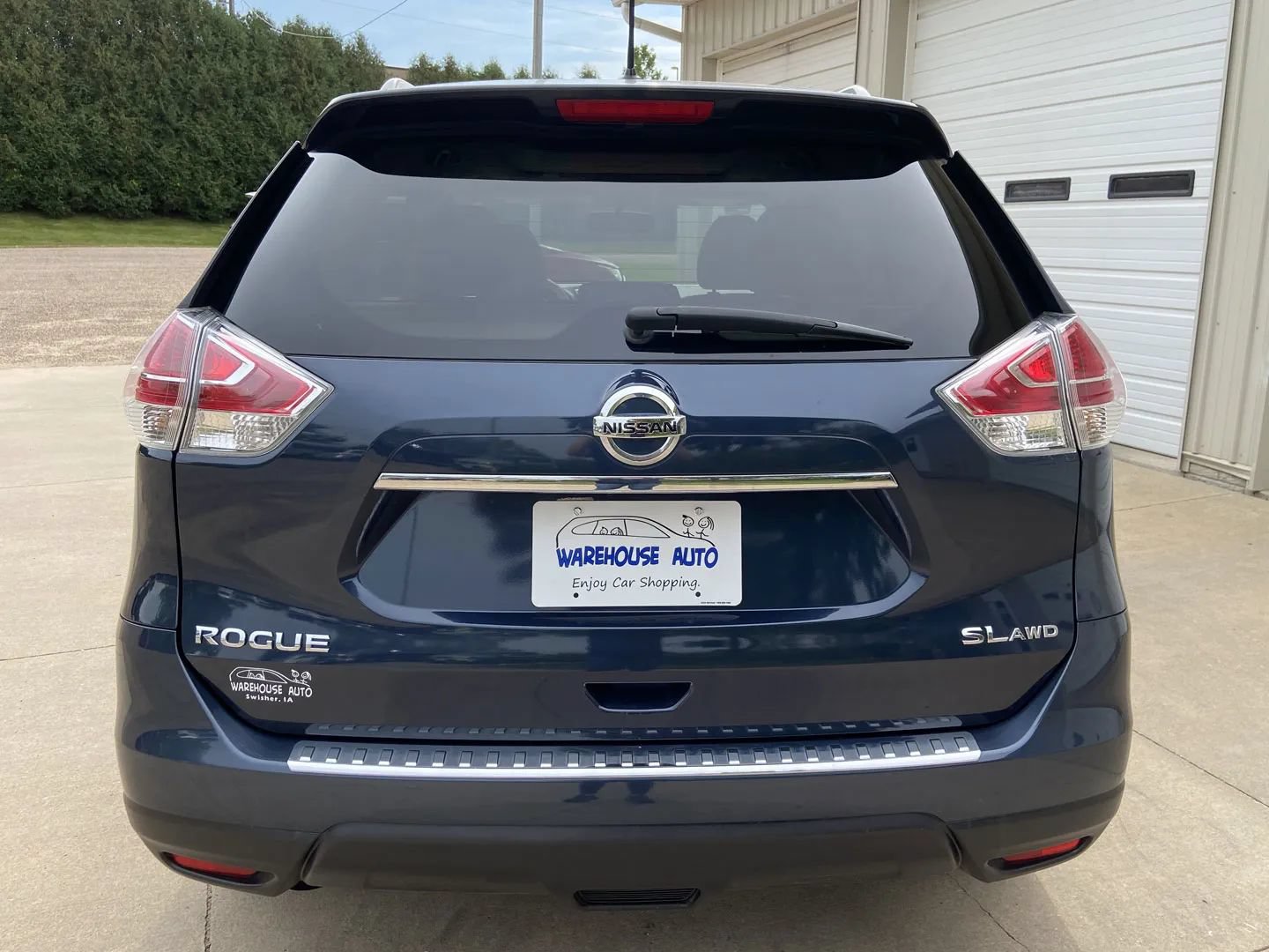 Used 2015 Nissan Rogue SL w/ SL Premium Package AWD/4WD image 6