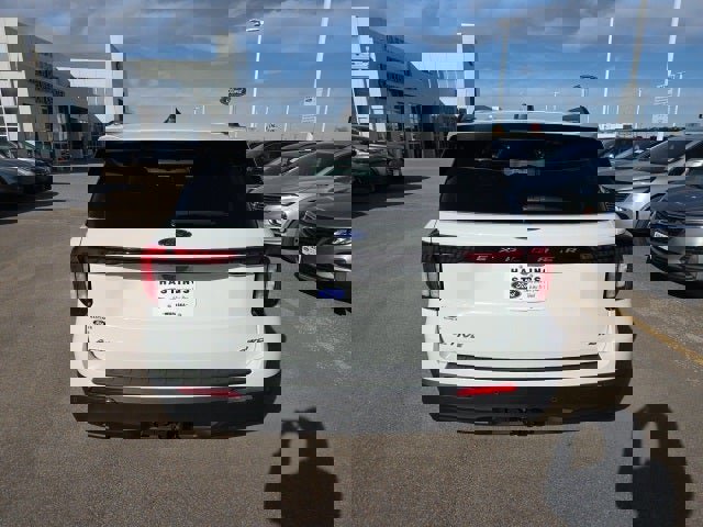 New 2026 Ford Explorer Active image 4