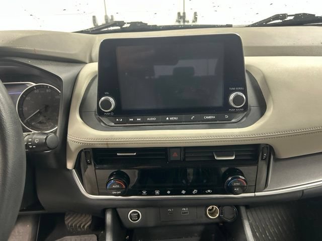 Used 2021 Nissan Rogue SV AWD/4WD image 15