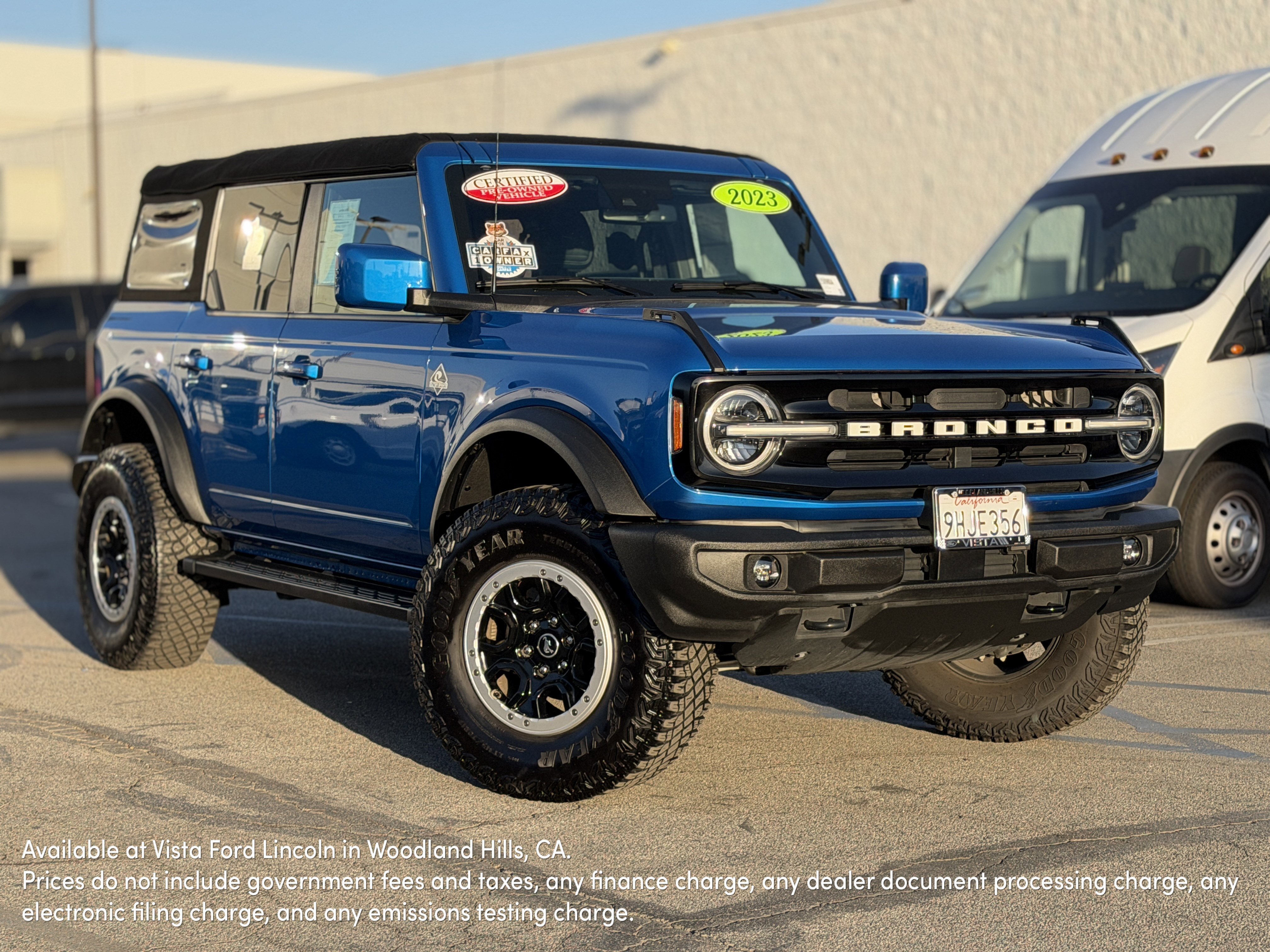 Certified 2023 Ford Bronco Outer Banks w/ Sasquatch Package image 1