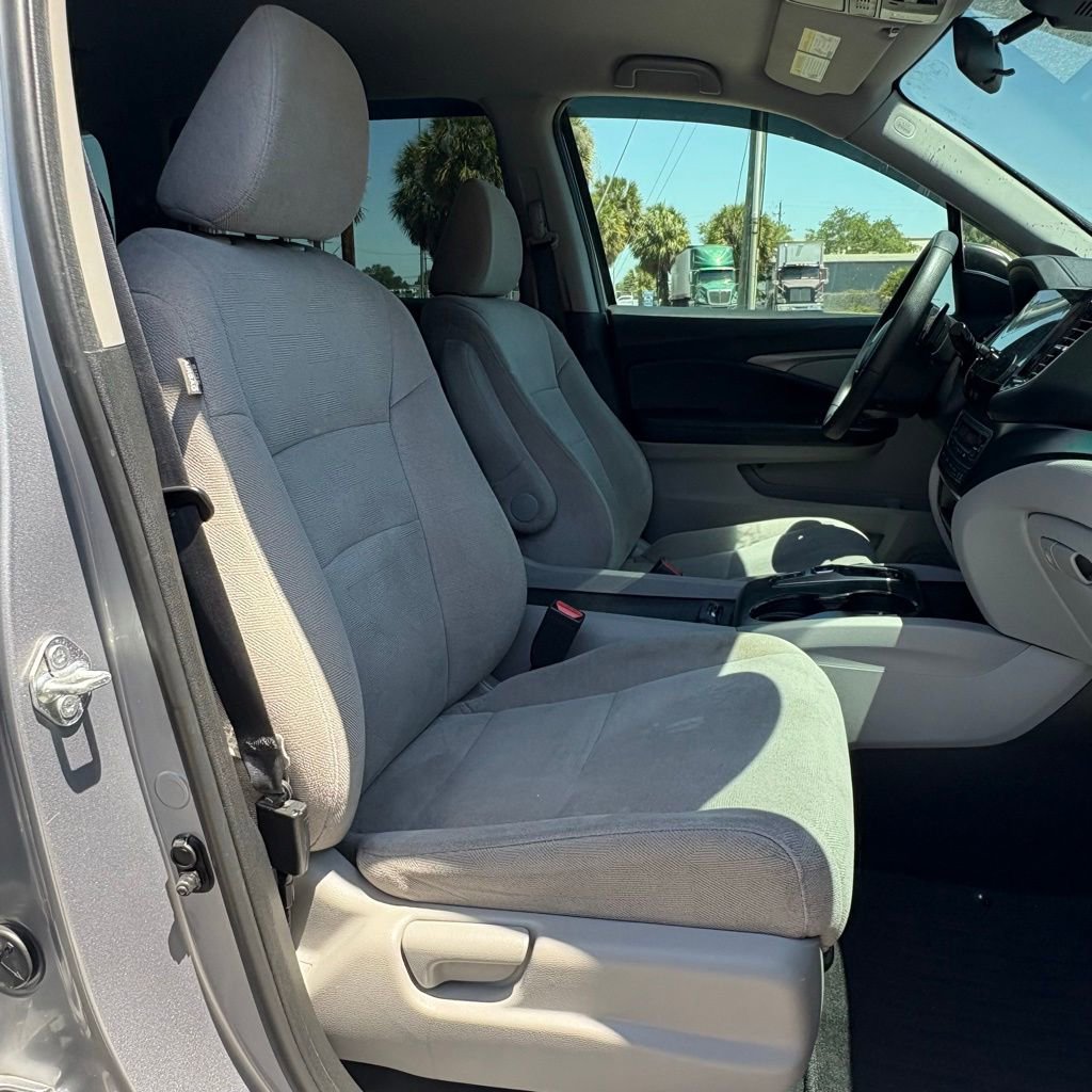 Used 2021 Honda Pilot EX image 18