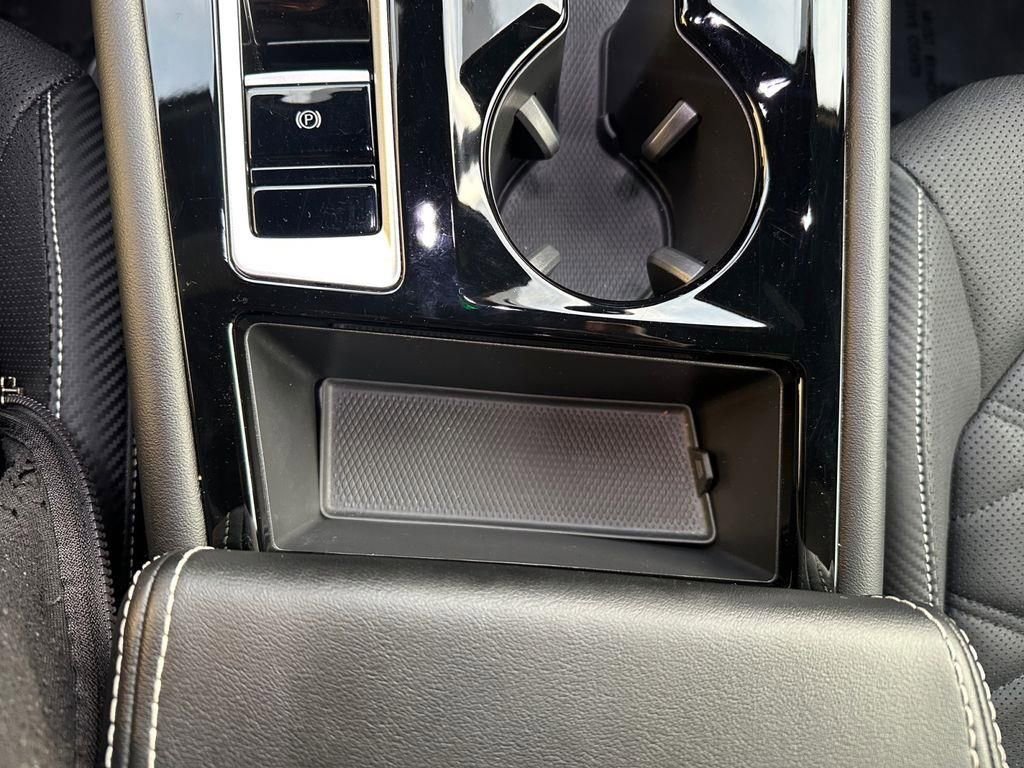 Used 2024 Volkswagen Atlas Cross Sport SE image 22