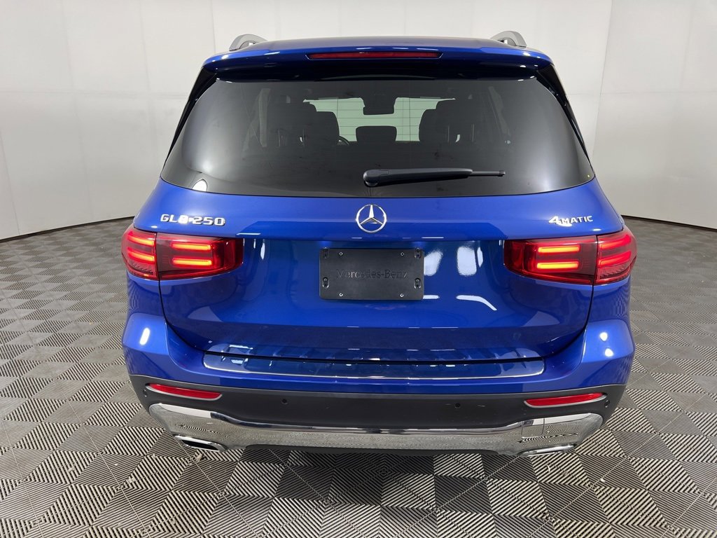 Certified 2025 Mercedes-Benz GLB 250 4MATIC image 38