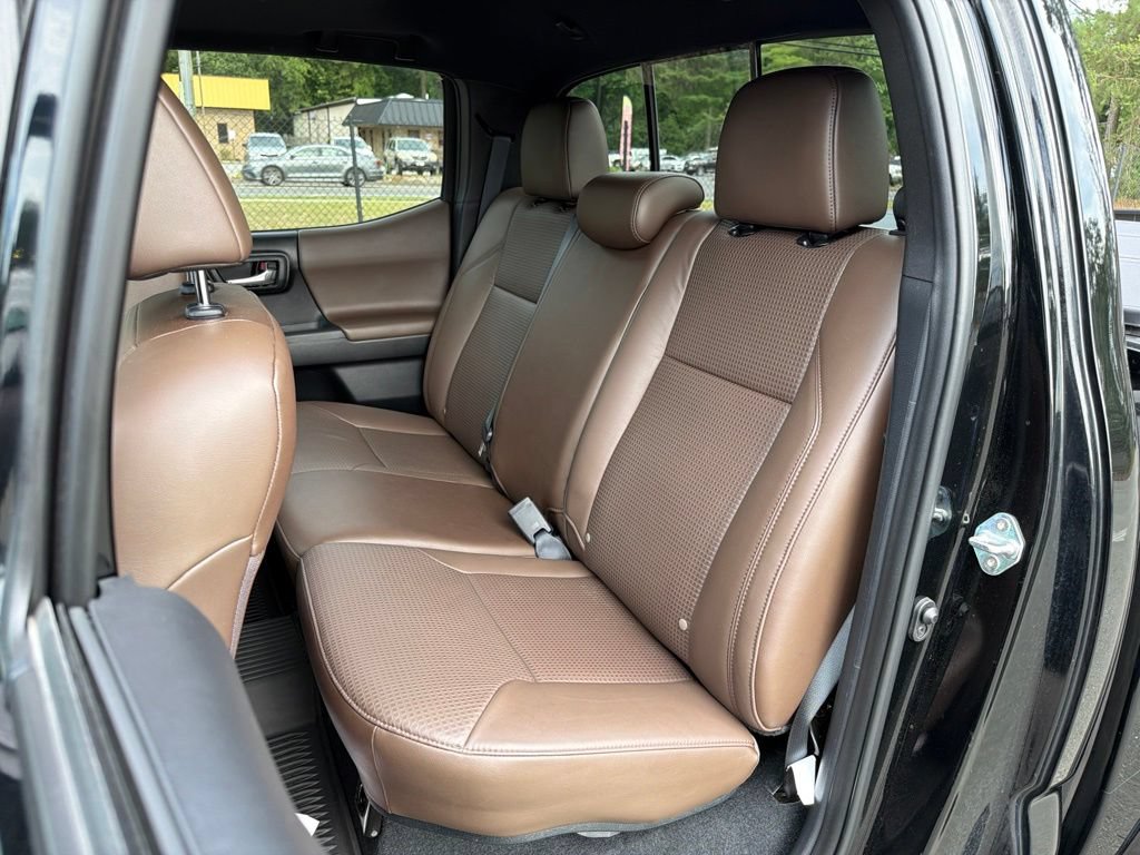 Used 2023 Toyota Tacoma Limited AWD/4WD image 21