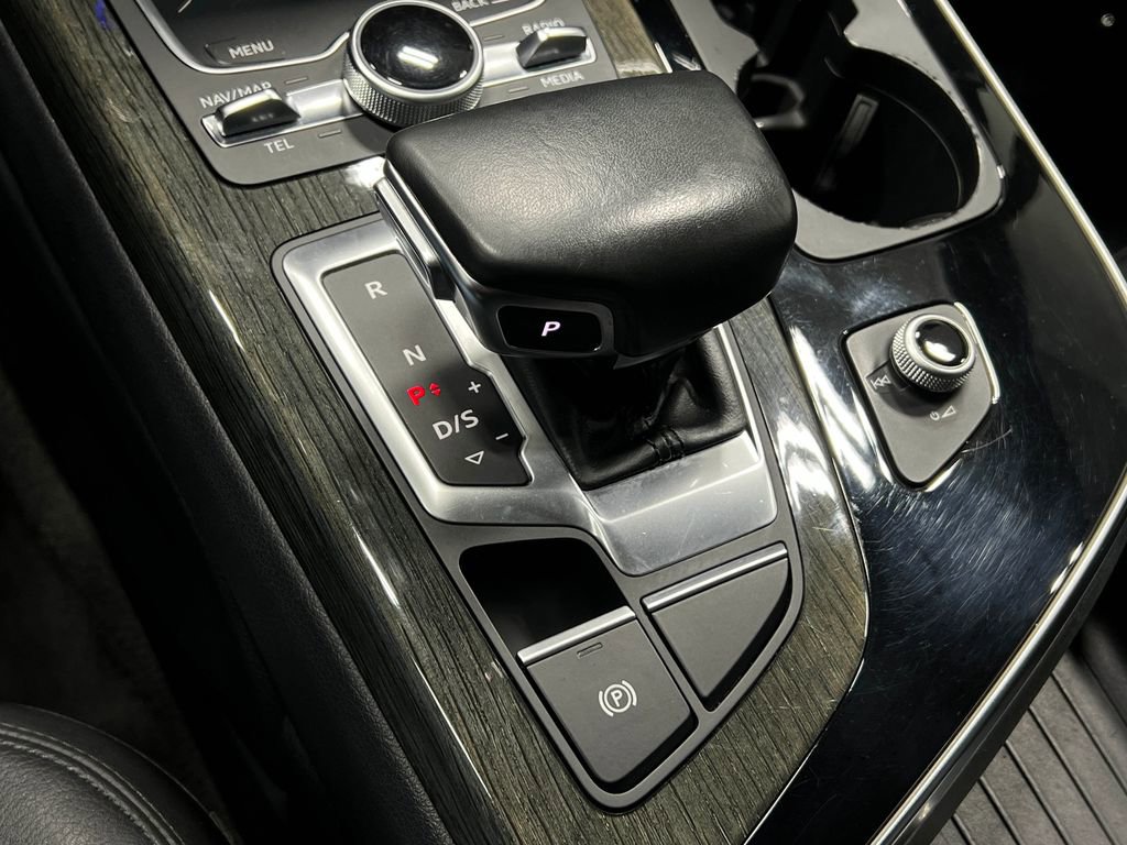 Used 2018 Audi Q7 3.0T Prestige image 34