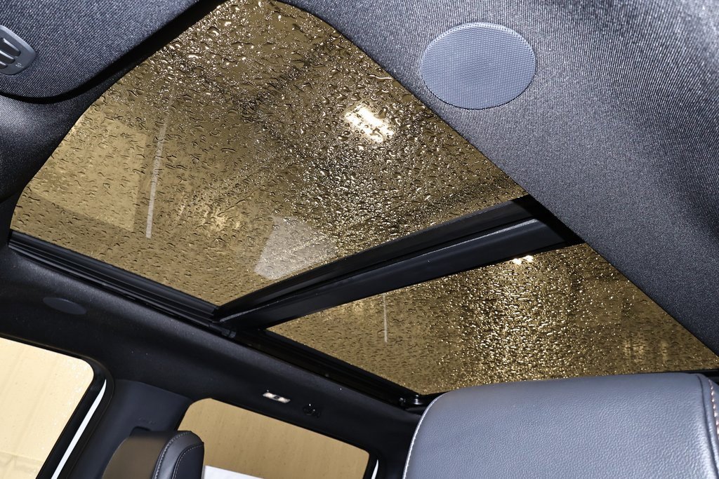 New 2025 Ford F150 Lariat w/ Equipment Group 502A High image 28