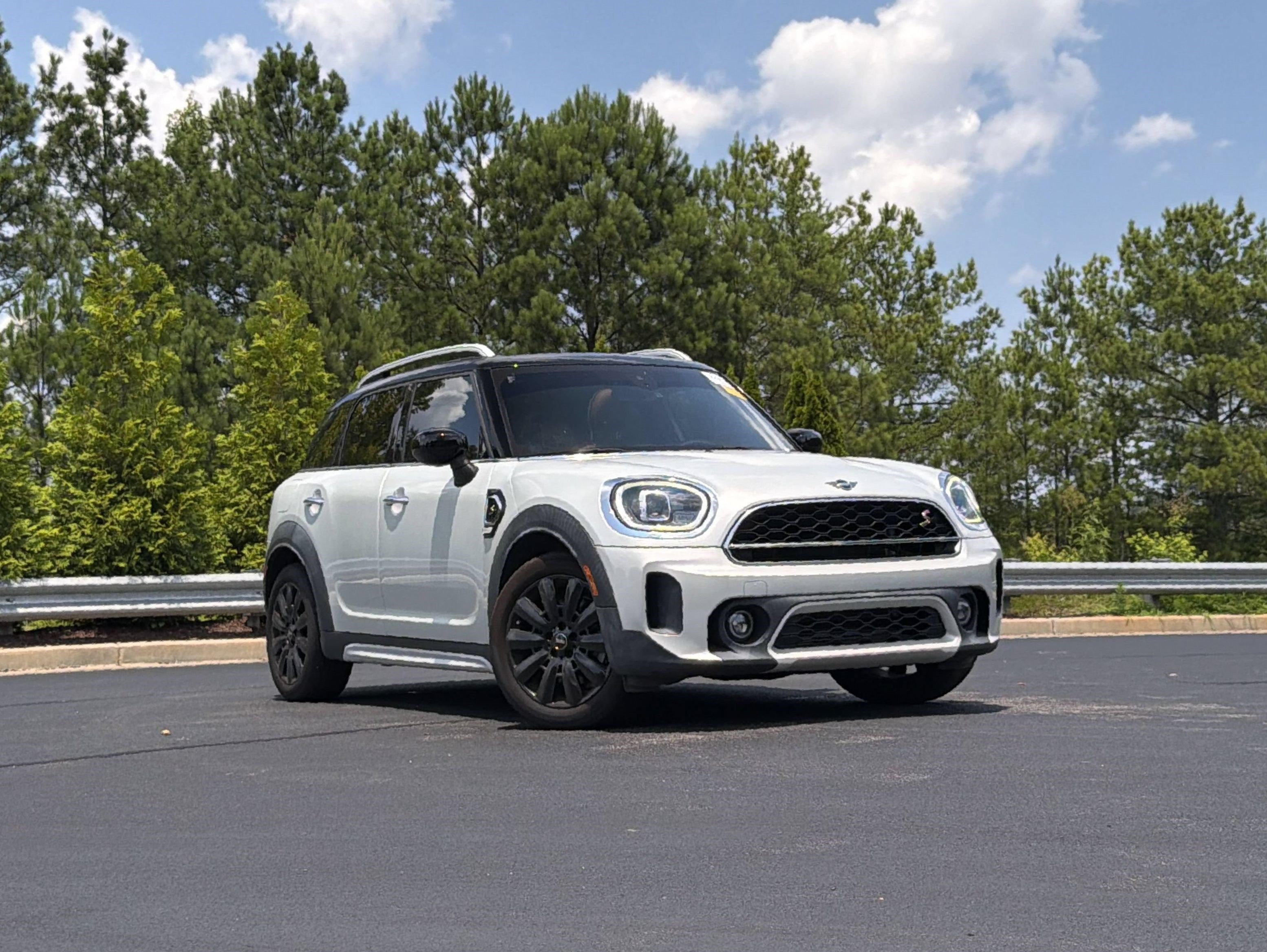Used 2023 MINI Cooper Countryman S w/ Signature Upholstery Package FWD image 2