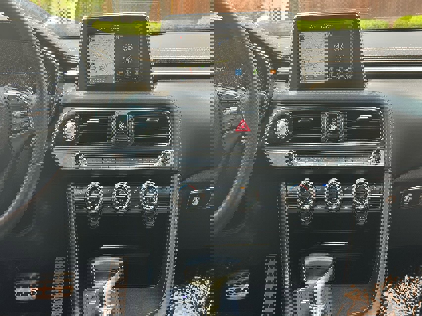 Used 2020 Genesis G70 3.3T w/ Elite Package image 28