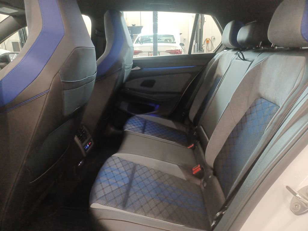 Used 2025 Volkswagen Golf w/ Euro Style Package image 20