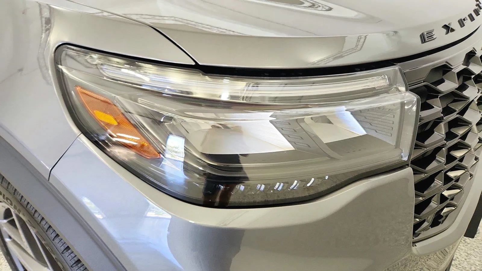 Used 2025 Ford Explorer ST w/ Sun And Sound Package RWD image 33