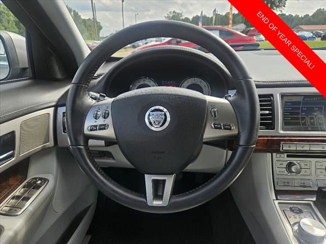 Used 2009 Jaguar XF Luxury image 6