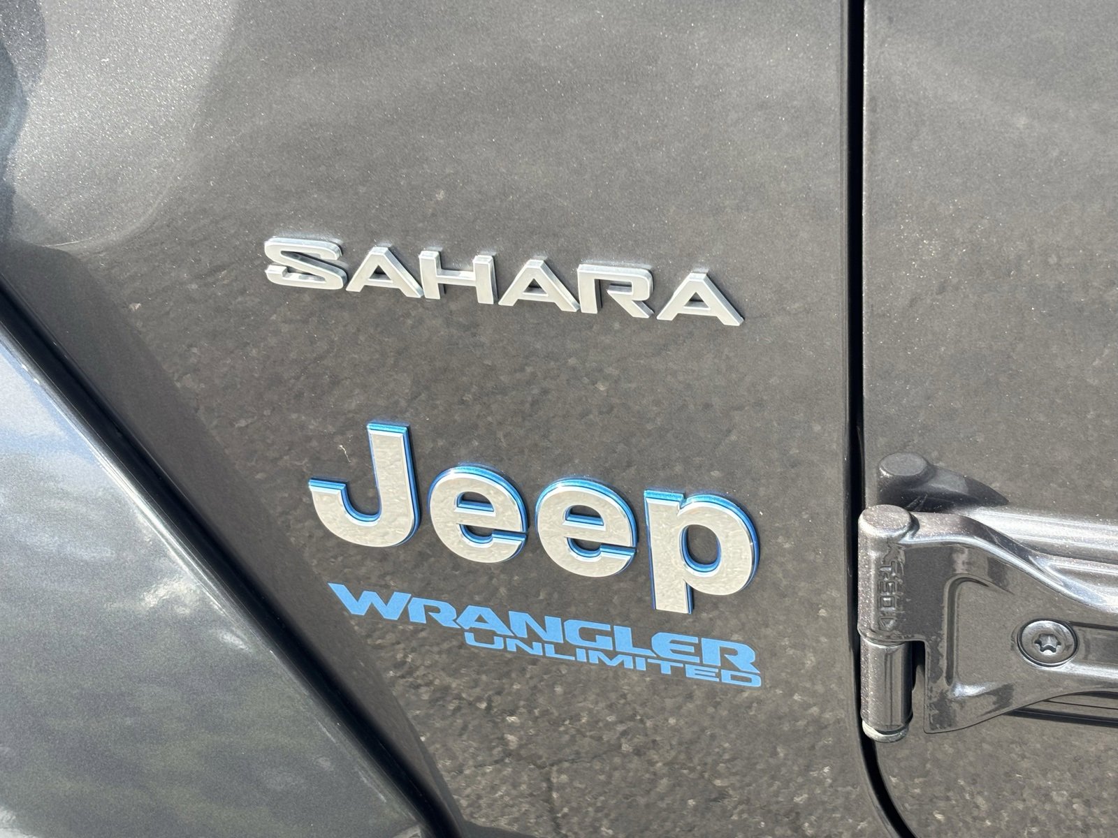 Used 2021 Jeep Wrangler Unlimited Sahara w/ Cold Weather Group image 26