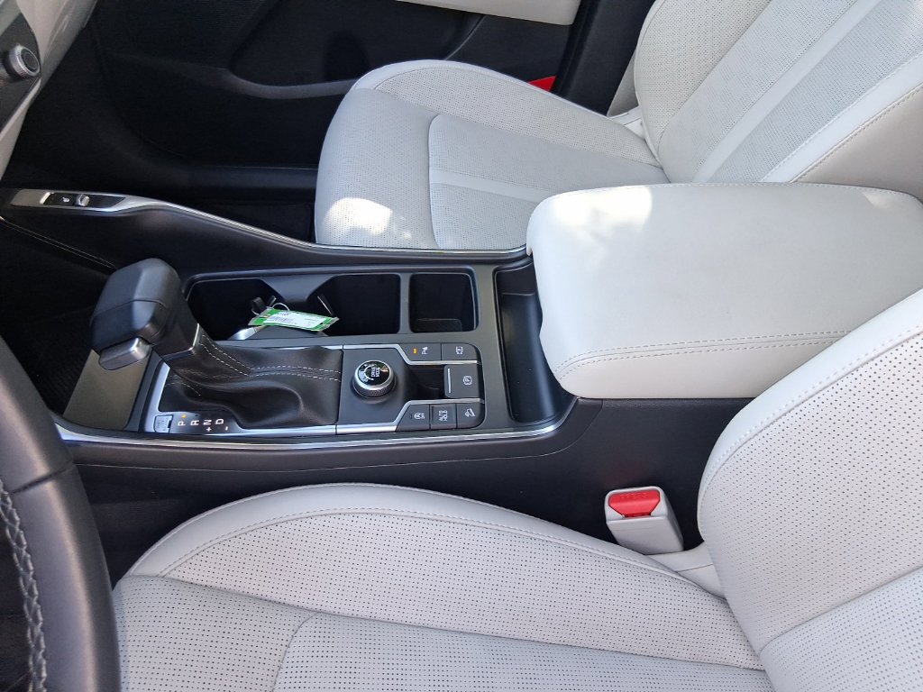 Used 2024 Kia Sorento S w/ Panoramic Sunroof Package FWD image 15