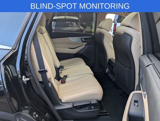 Used 2024 Acura MDX SH-AWD w/ Technology Package image 18