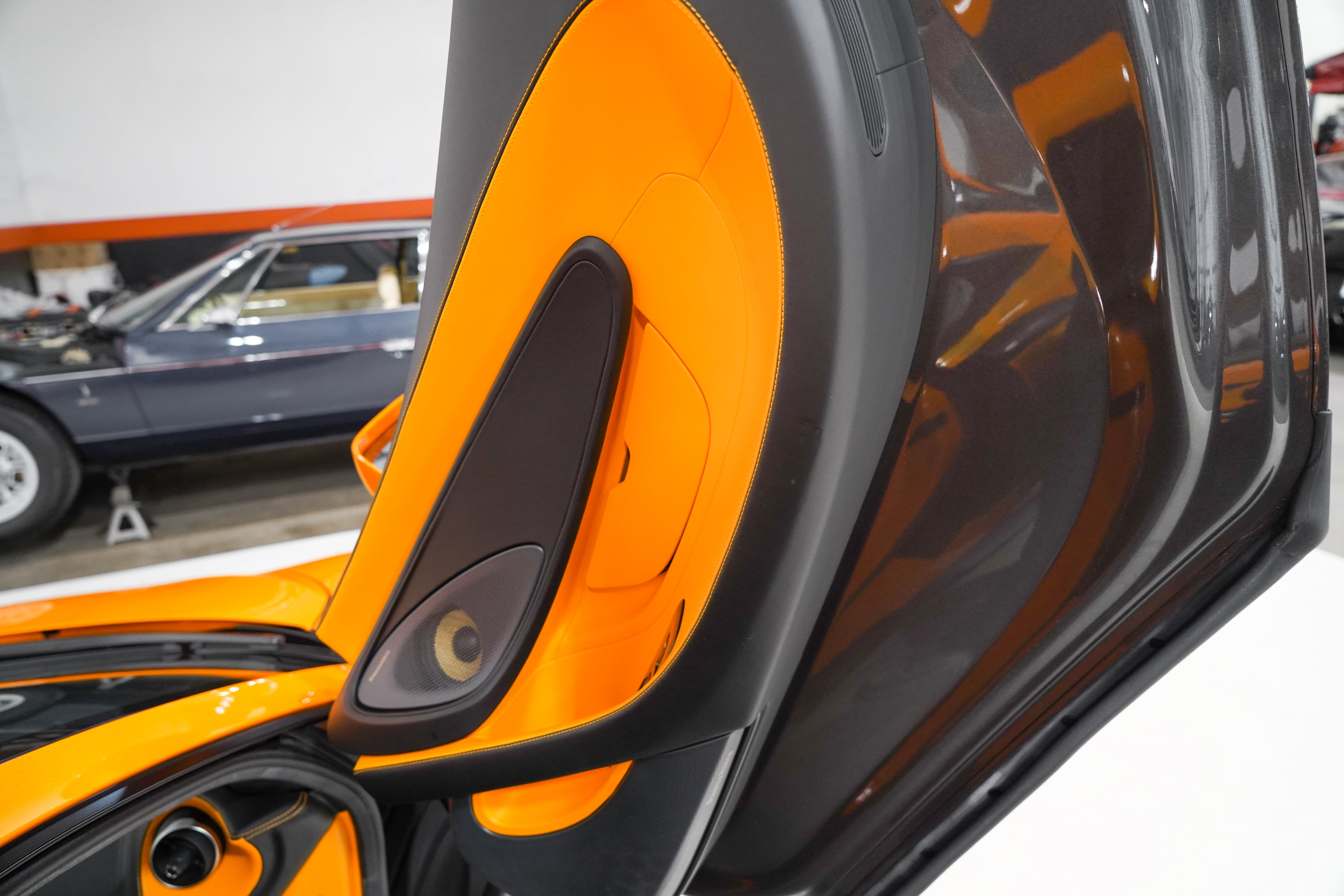 Used 2017 McLaren 570S Coupe RWD image 19