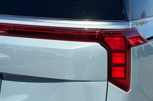 New 2027 Kia Carnival SX FWD image 35