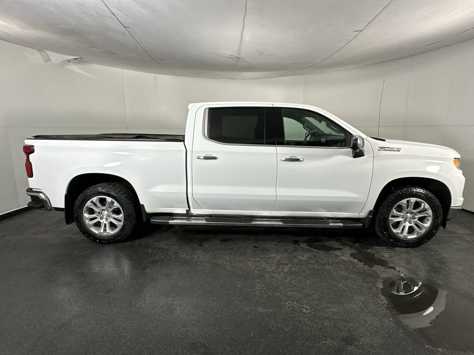 Used 2024 Chevrolet Silverado 1500 LTZ image 13