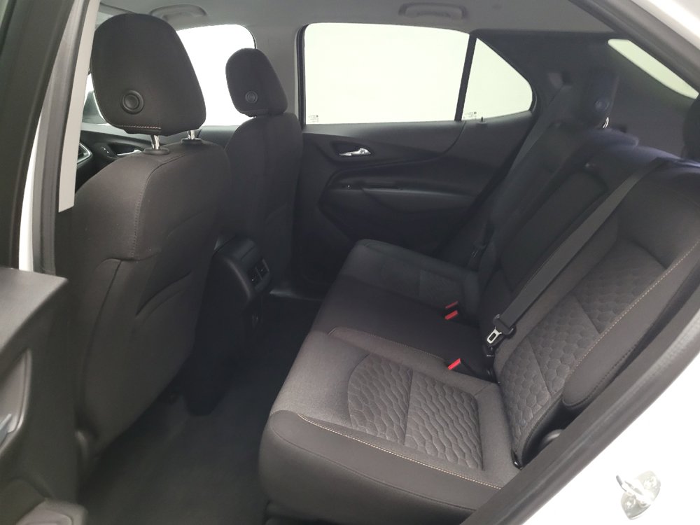 Used 2020 Chevrolet Equinox LT w/ Driver Convenience Package FWD image 18