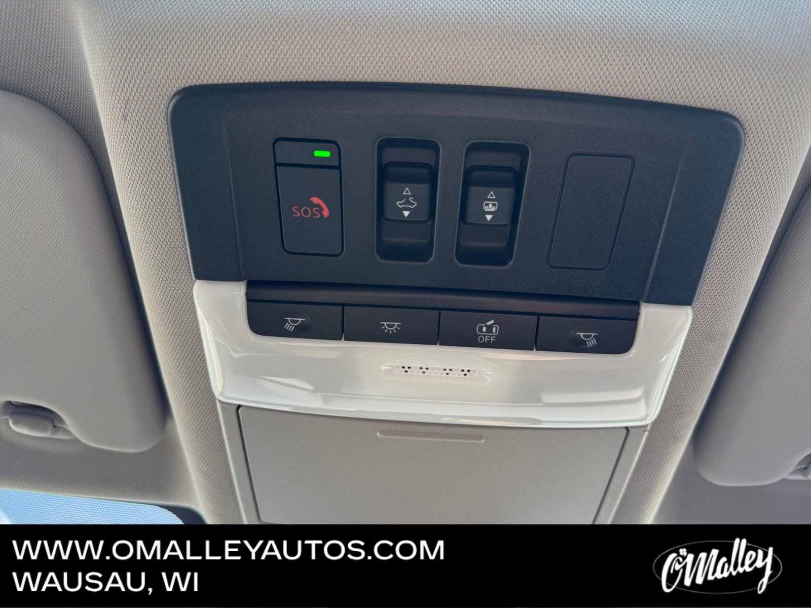 Used 2024 Nissan Rogue SL w/ SL Premium Package image 24
