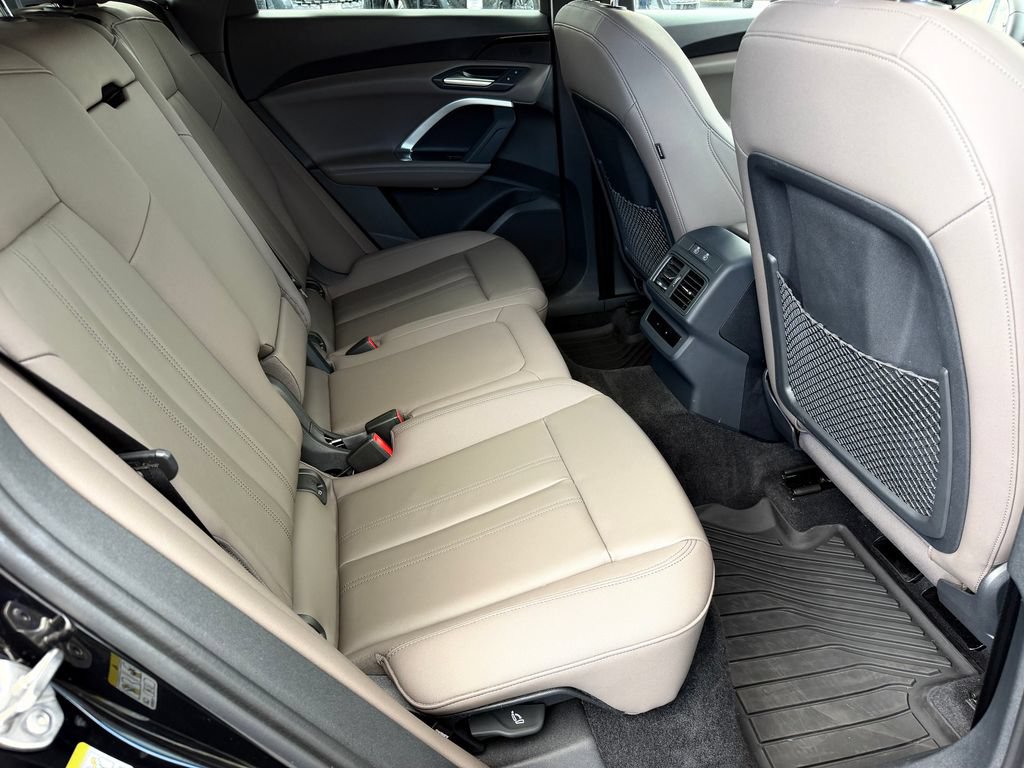 Certified 2025 Audi Q5 Premium w/ Convenience Package AWD/4WD image 18