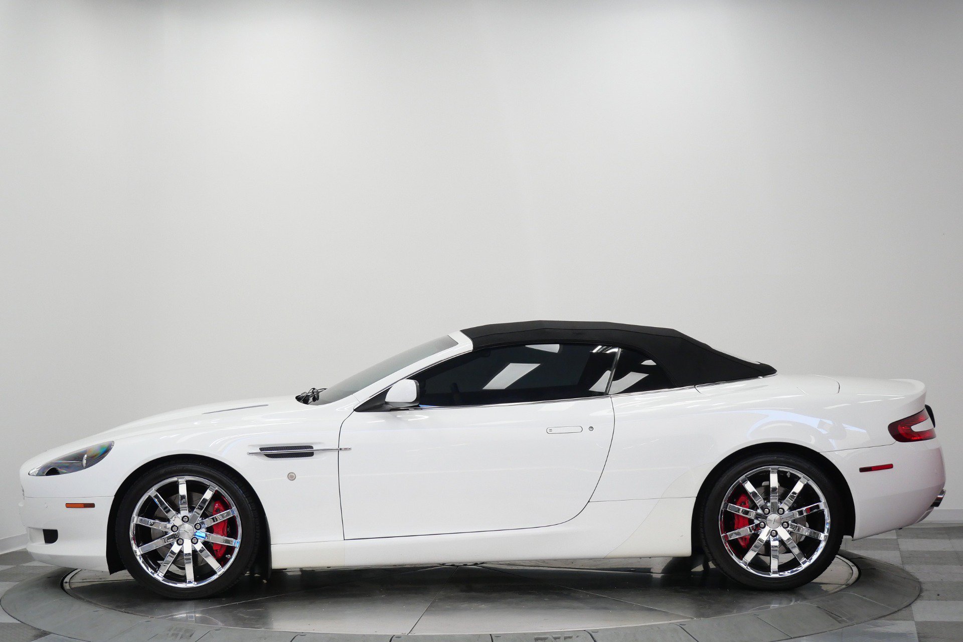 Used 2008 Aston Martin DB9 Volante RWD image 6
