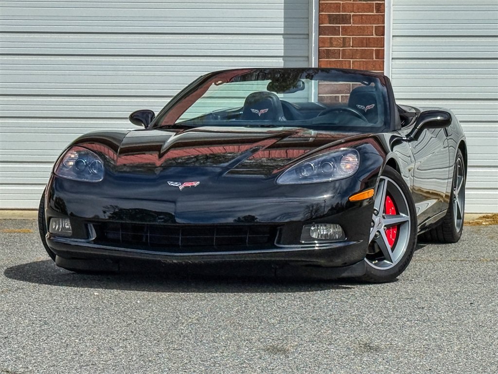 Used 2011 Chevrolet Corvette Convertible w/ Preferred Equipment Group RWD image 11