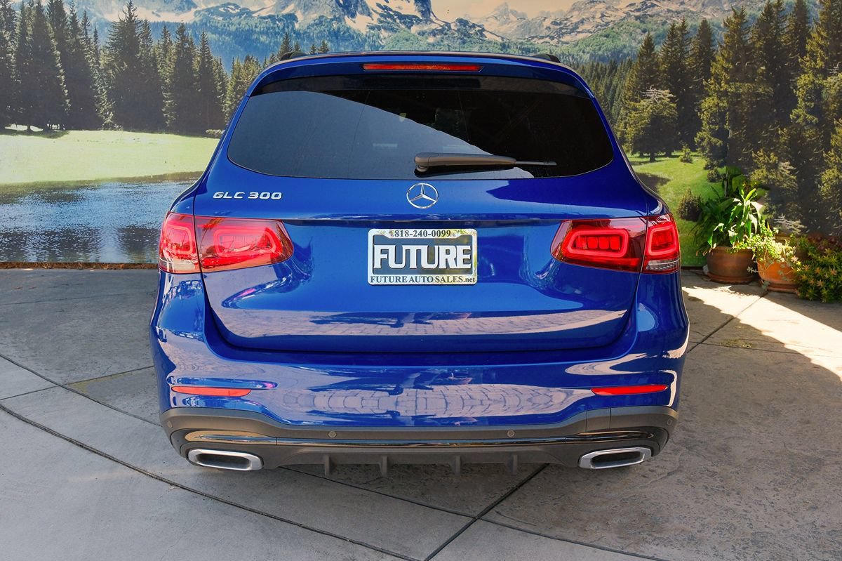 Used 2022 Mercedes-Benz GLC 300 image 4