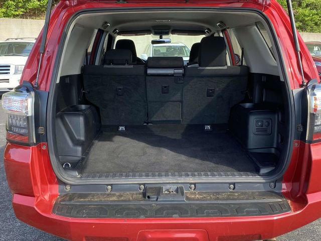 Used 2016 Toyota 4Runner SR5 image 12