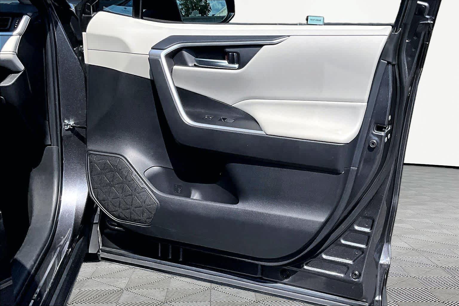 Certified 2024 Toyota RAV4 XLE AWD/4WD image 23