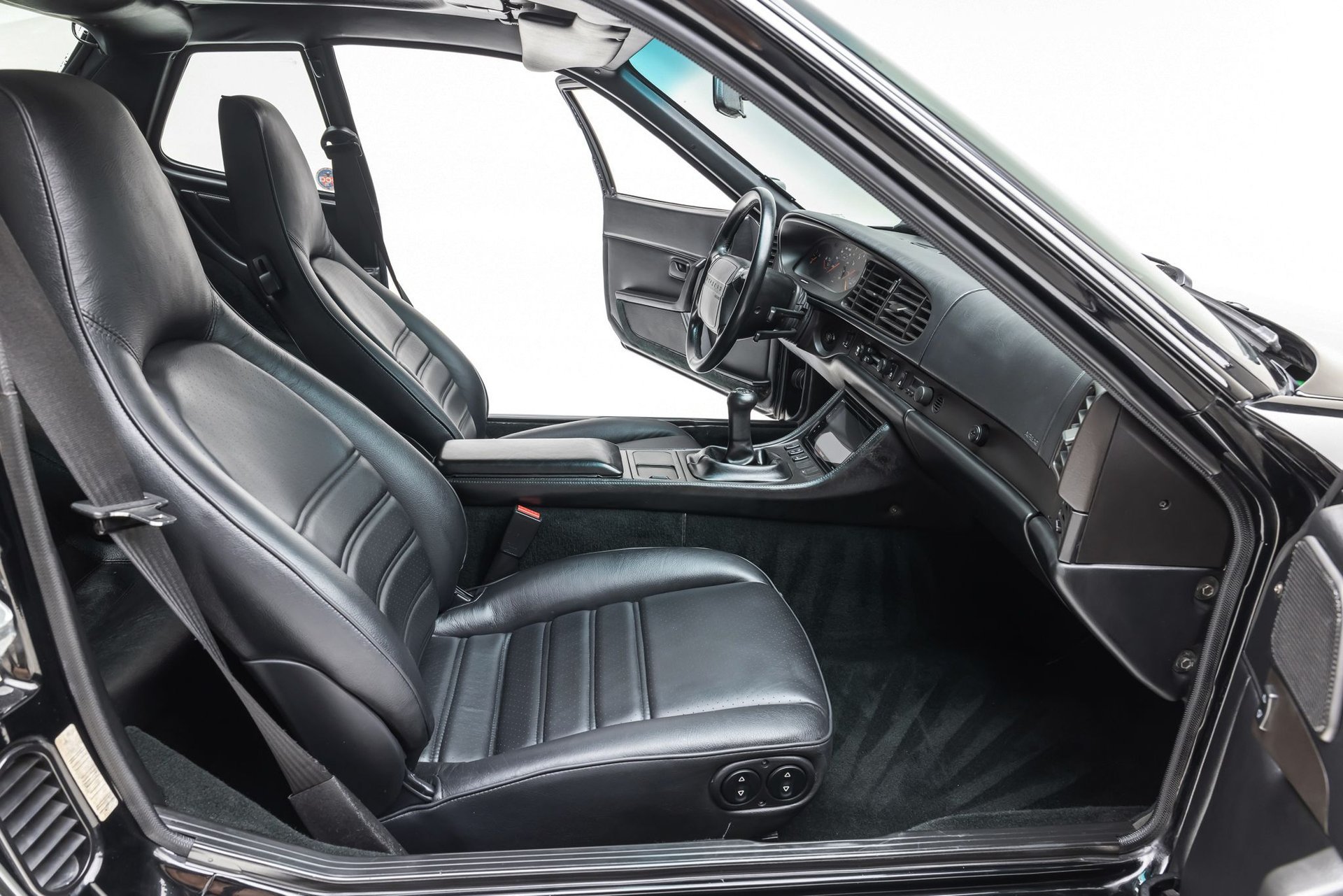 Used 1989 Porsche 944 Turbo RWD image 14