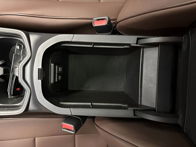 Used 2019 Toyota RAV4 XLE w/ Phone Cable & Charge Package image 25