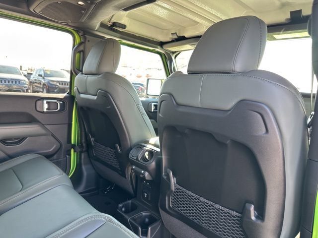 New 2025 Jeep Gladiator Mojave w/ Convenience Group AWD/4WD image 25