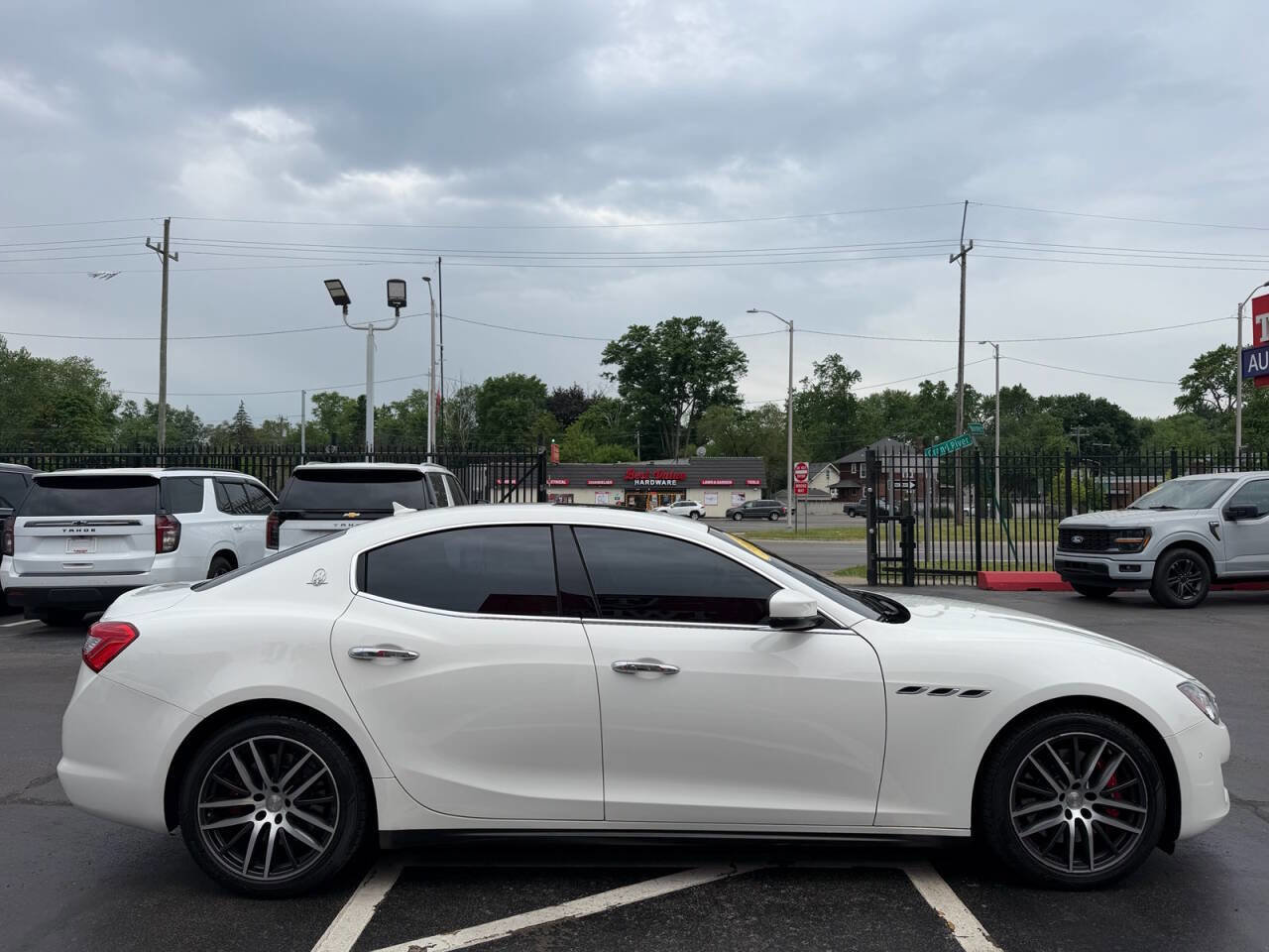 Used 2019 Maserati Ghibli S Q4 AWD/4WD image 4